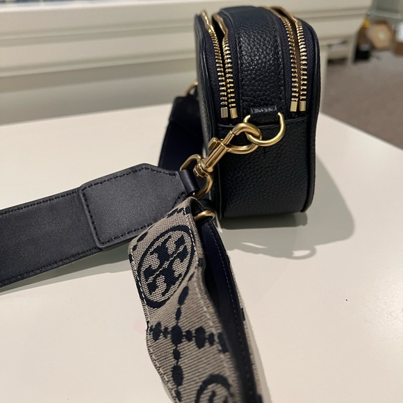 Tory Burch Miller Crossbody - Picture 3 of 8